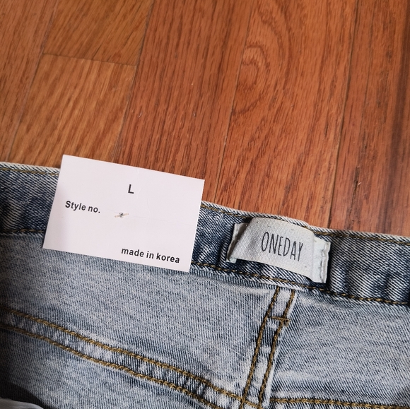NWT OneDay jeans, women's large W29", L25", distressed - Picture 5 of 12